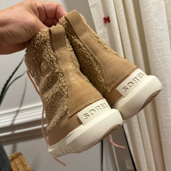 SOREL Joan shearling ankle boots Size 7.5 - Picture 7 of 11